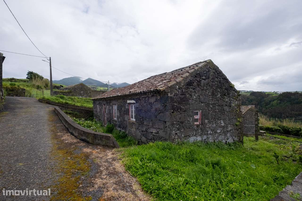 Moradia em Pedra no Nordeste – Oportunidade de Reabilitação - Grande imagem: 3/6