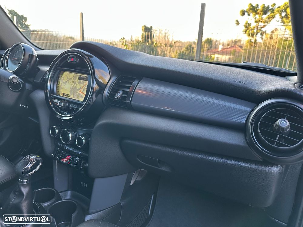 MINI 5 Portas Cooper Aut. - 14
