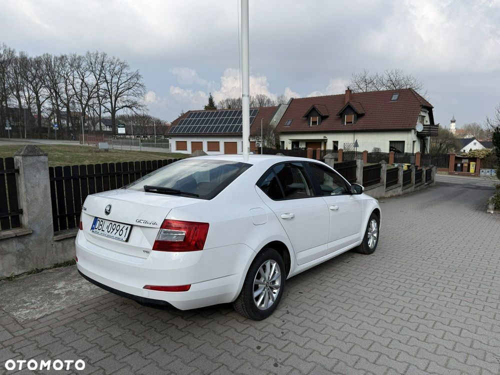 Skoda Octavia - 3