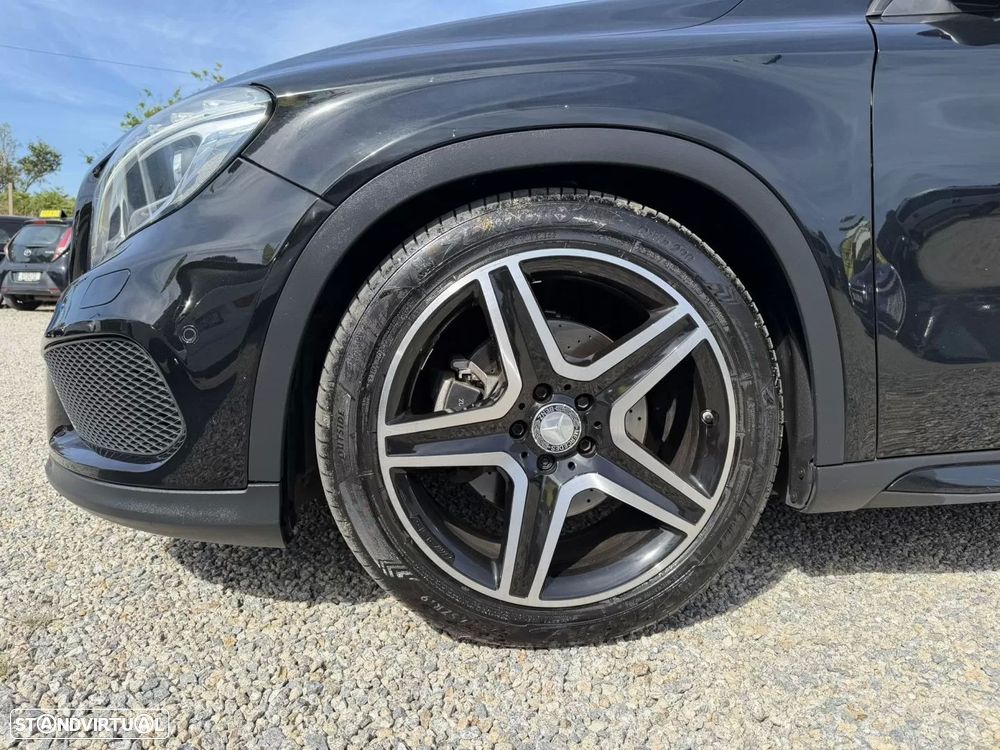 Mercedes-Benz GLA 220 d 4Matic 7G-DCT AMG Line - 4
