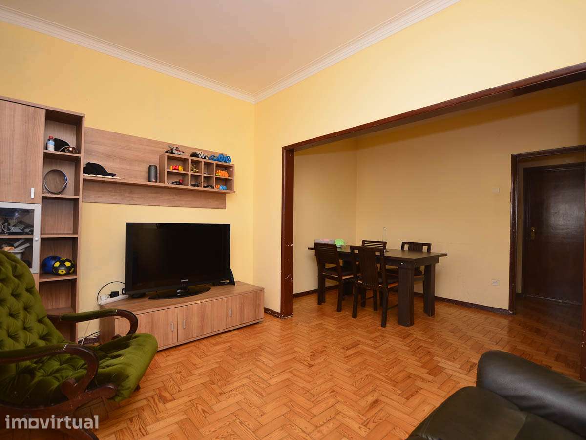 Apartamento T2 Mobilado - Grande imagem: 2/19