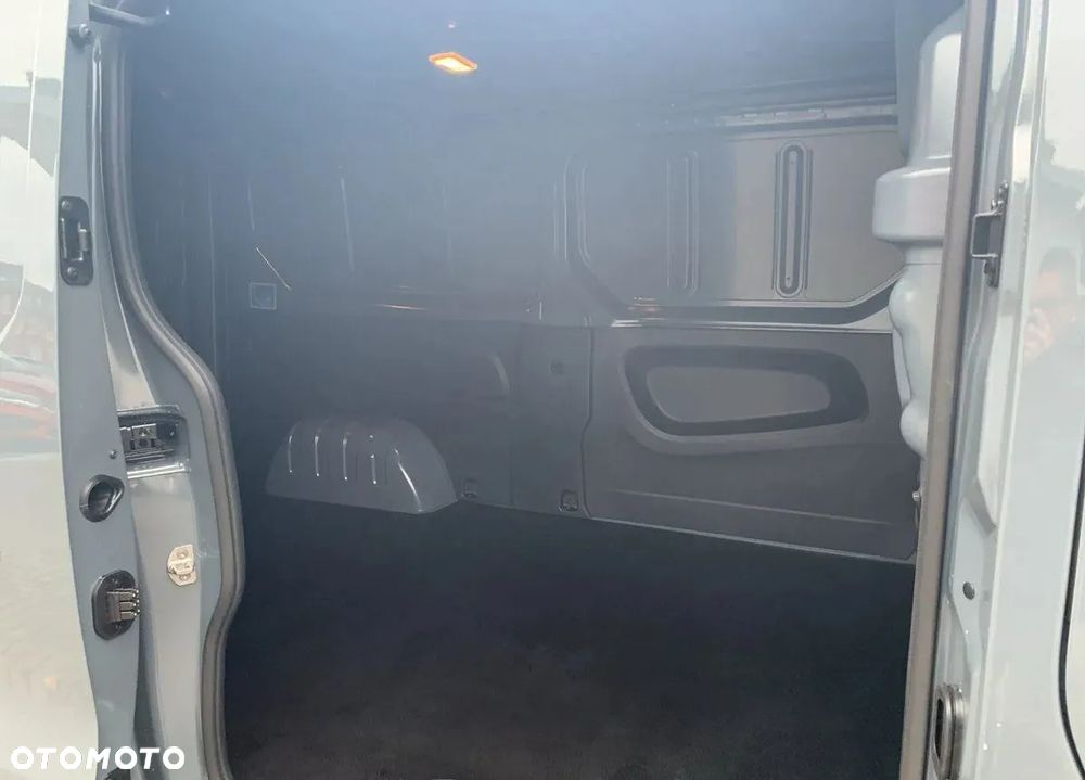 Renault Trafic Furgon L2H1 130KM - 9