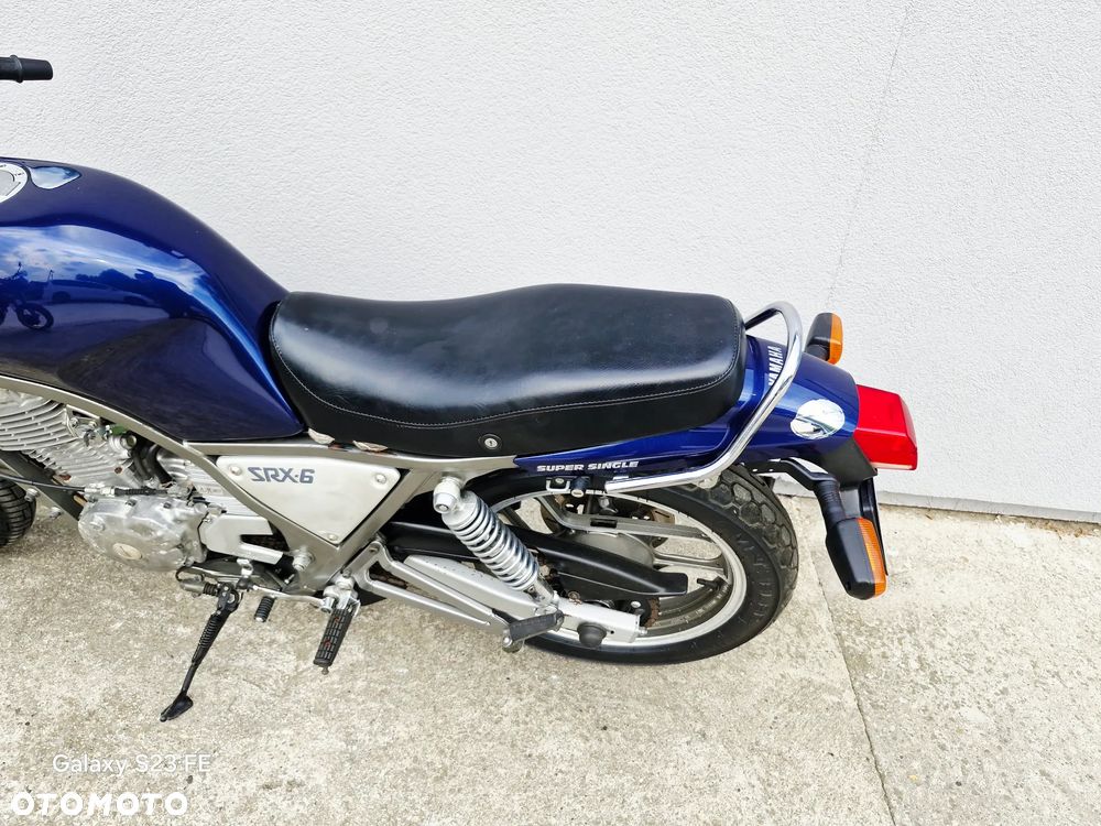 Yamaha SRX - 11