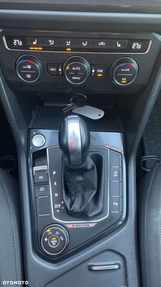 Volkswagen Tiguan - 13