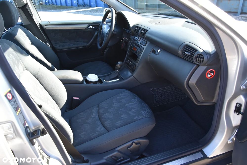 Mercedes-Benz Klasa C 180 Kompressor Automatik Avantgarde - 15