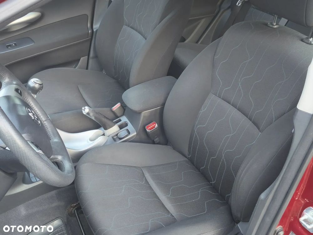 Toyota Auris - 14