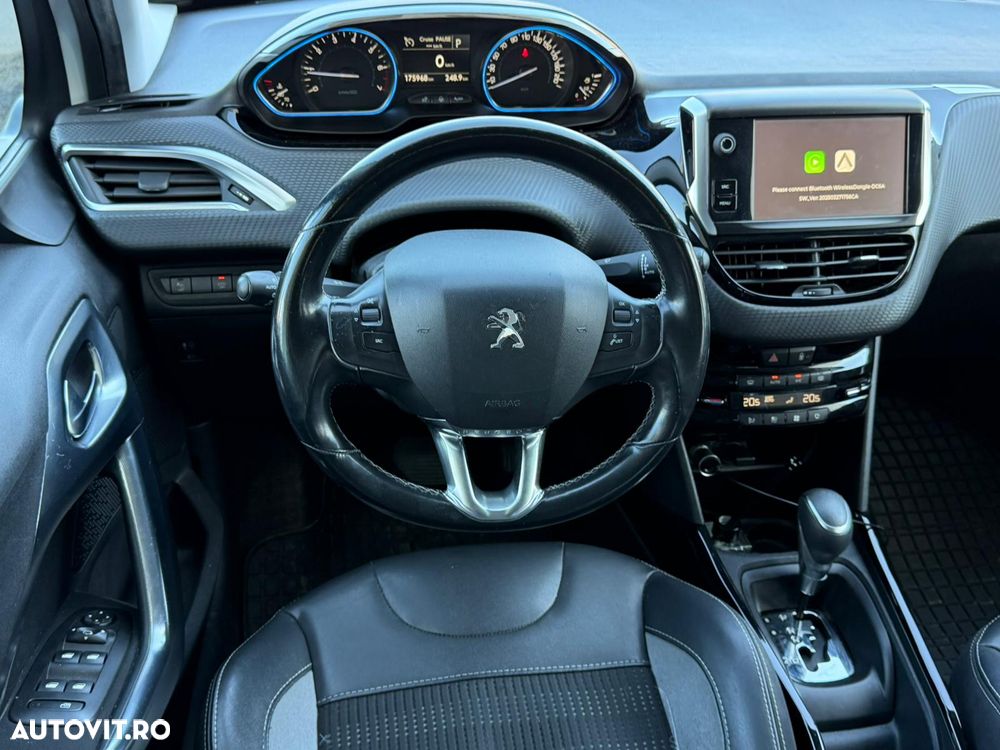 Peugeot 2008 1.2 PureTech Turbo EAT6 S&S Allure - 6