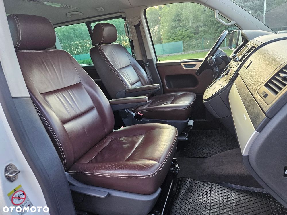 Volkswagen Multivan - 15
