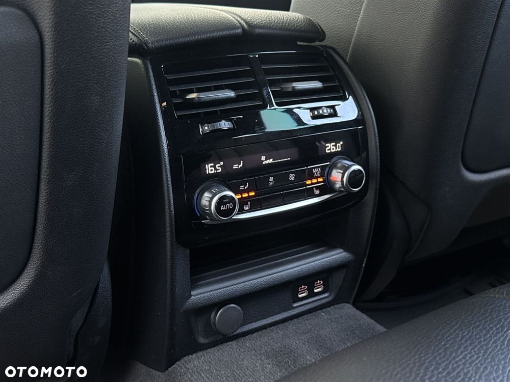 BMW Seria 5 - 23