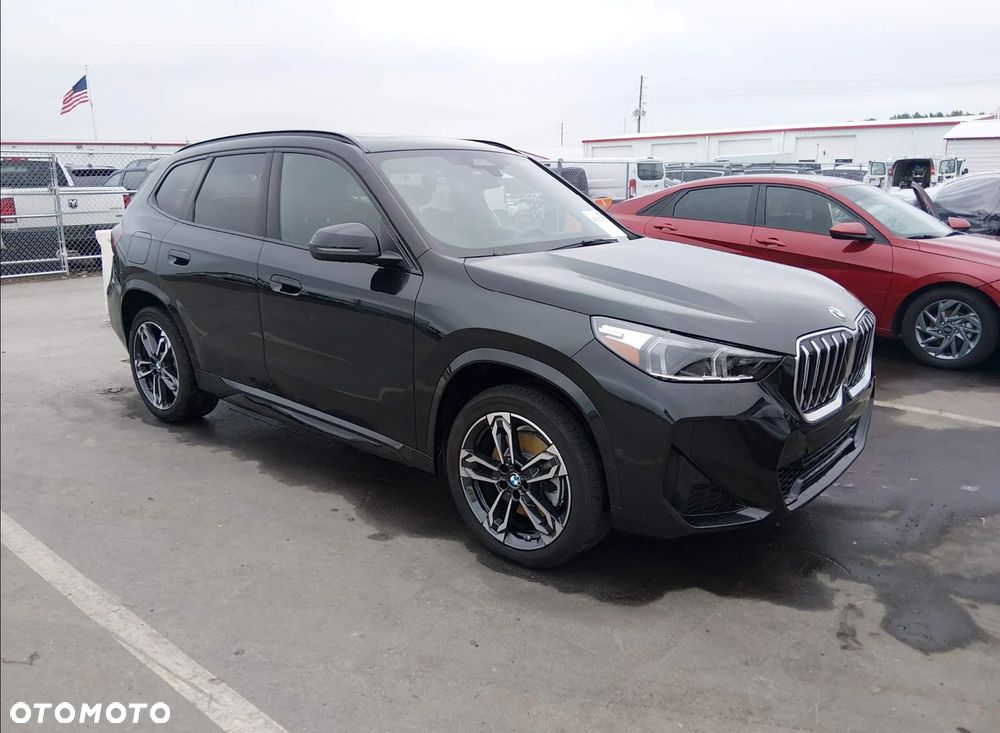 BMW X1 - 1