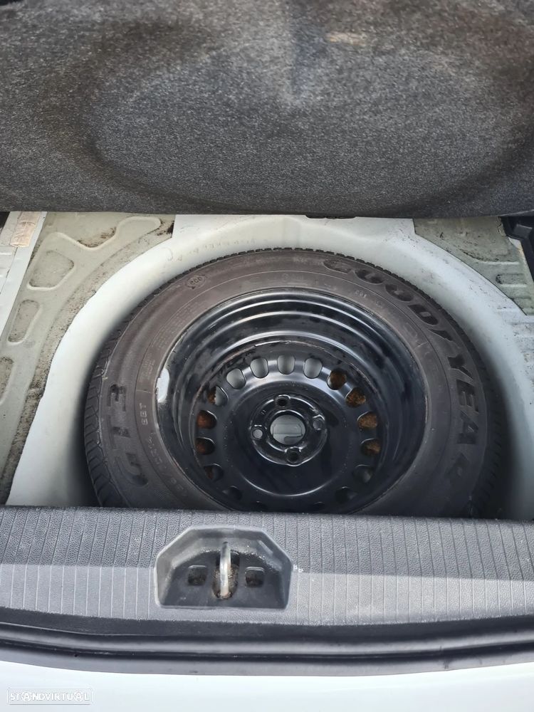 Opel Corsa 1.2 Cosmo - 25