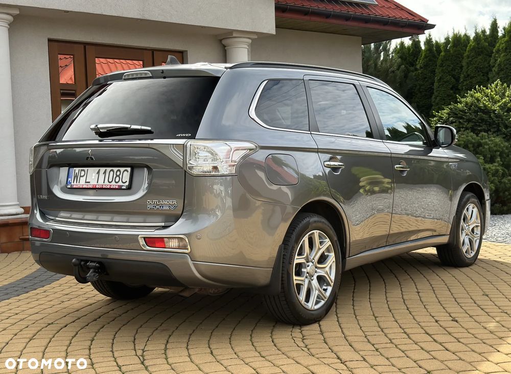 Mitsubishi Outlander - 15