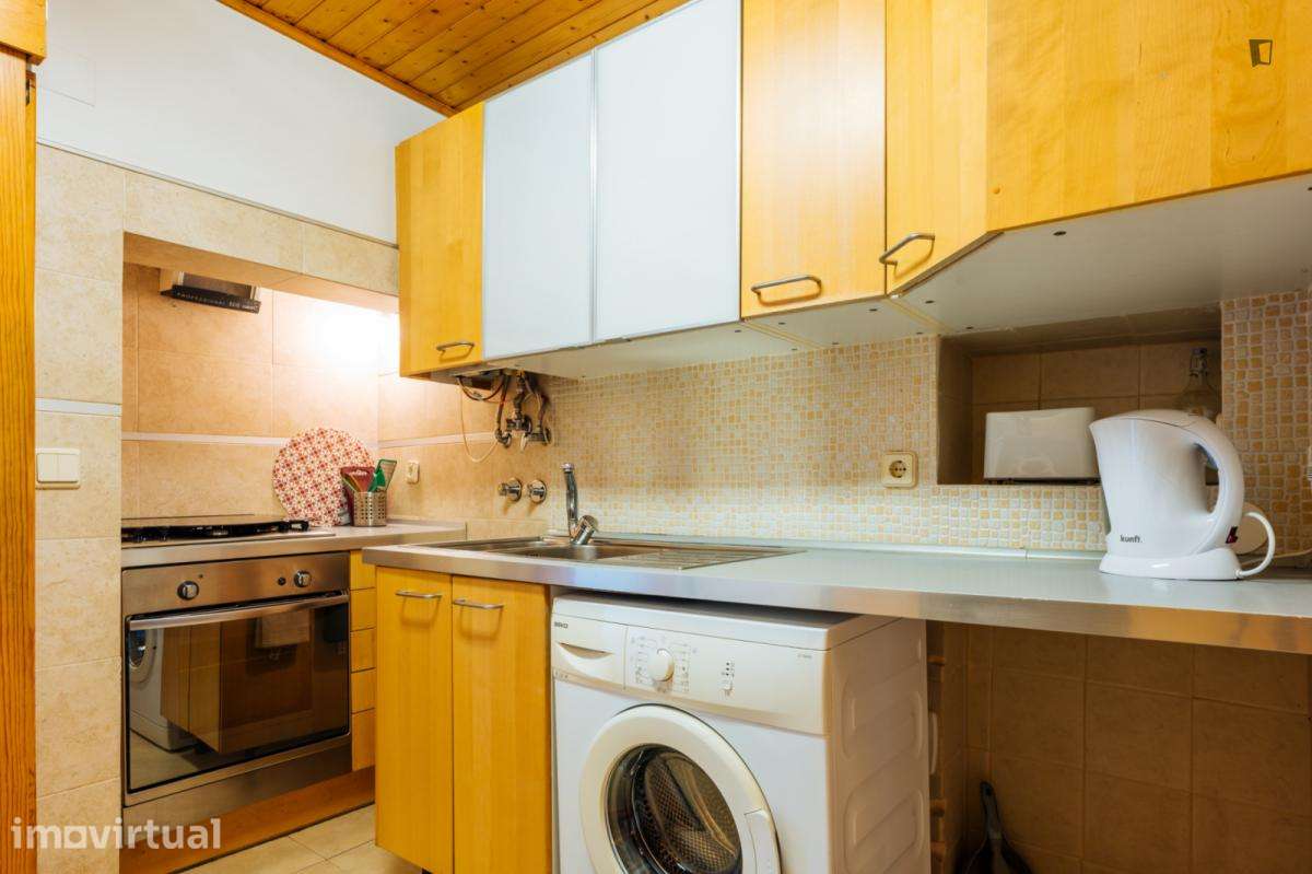 Quarto - localizado em Bairro Alto Lisbon - Grande imagem: 4/37