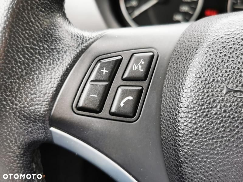 BMW Seria 1 118d - 20
