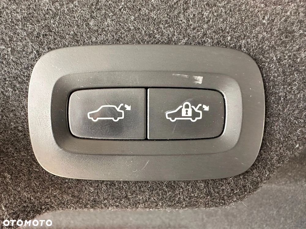 Volvo S90 D5 AWD Inscription - 36