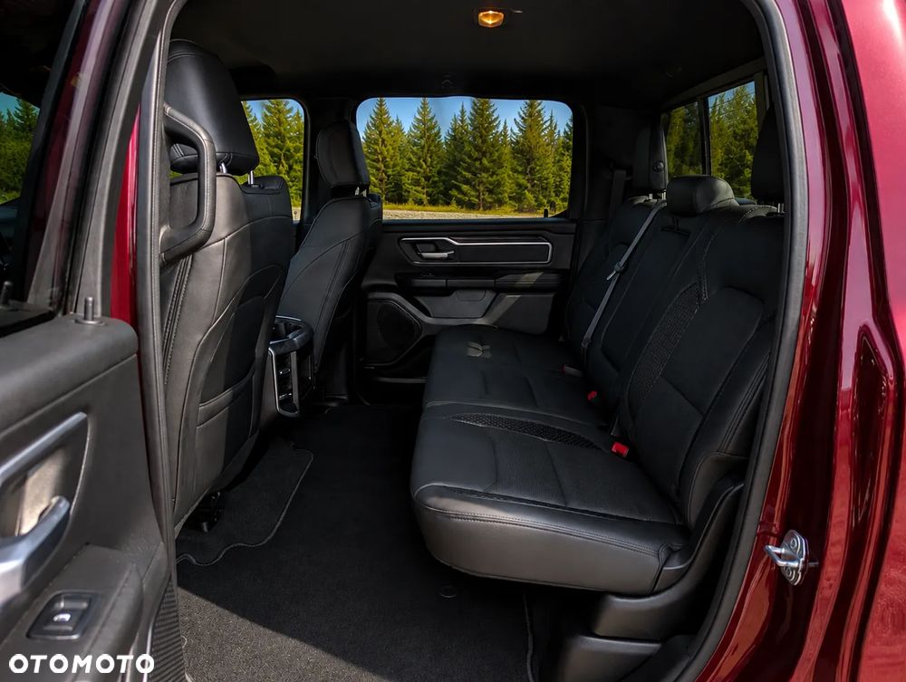 RAM 1500 Crew Cab Shortbed Bighorn - 13