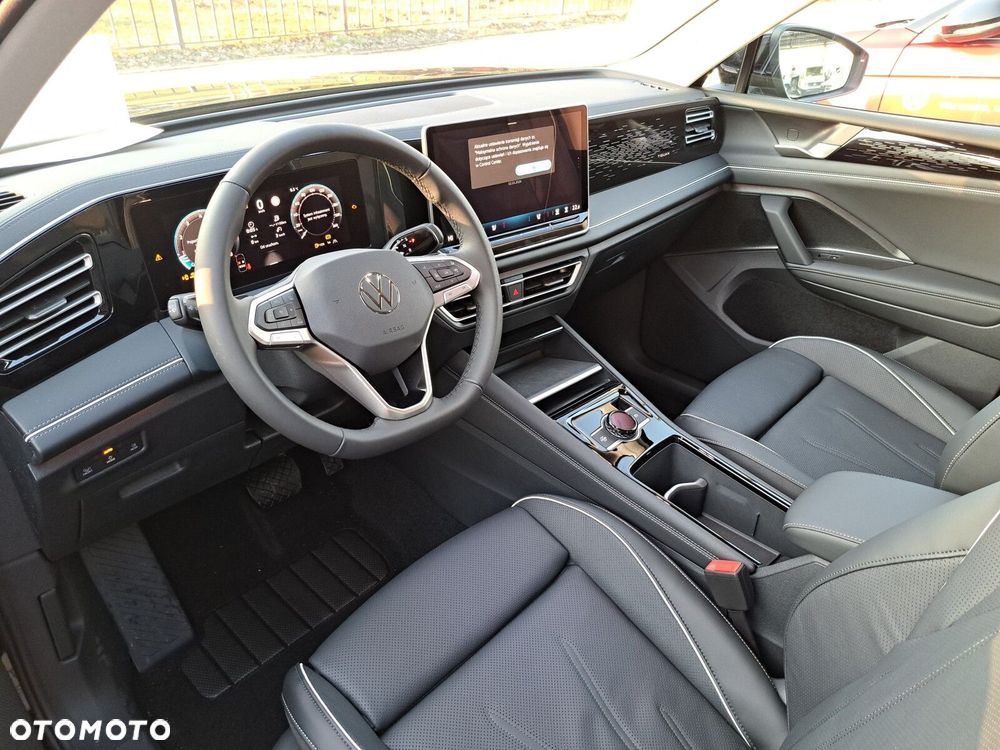 Volkswagen Tiguan - 8