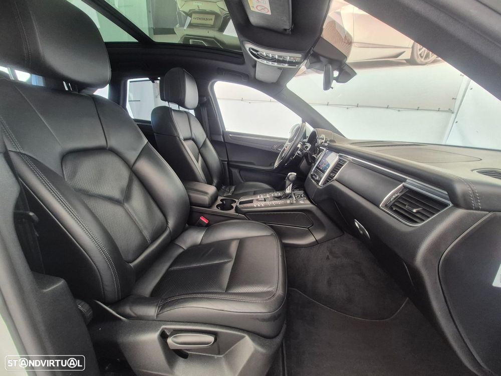 Porsche Macan Standard - 25
