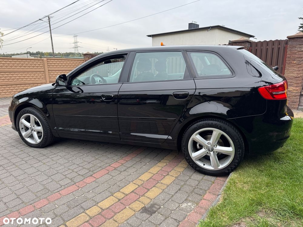 Audi A3 Sportback - 9