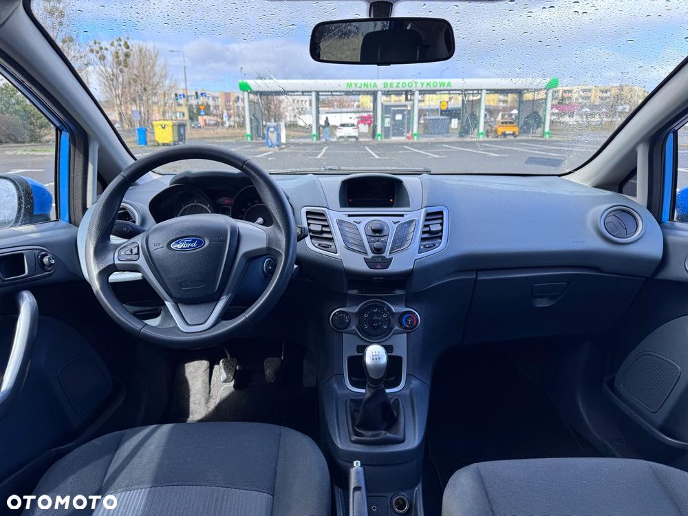 Ford Fiesta 1.4 TDCi Ambiente - 11