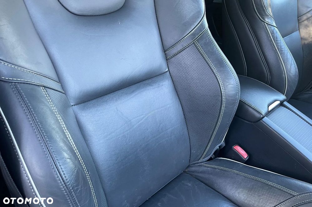 Volvo XC 60 - 24
