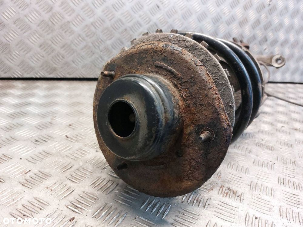 AMORTYZATOR SPRĘŻYNA ZWROTNICA  PRAWY PRZÓD VOYAGER IV - 5