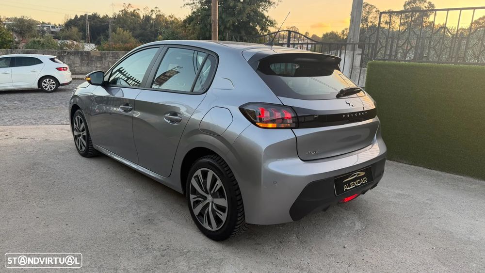 Peugeot 208 2020 photo 5