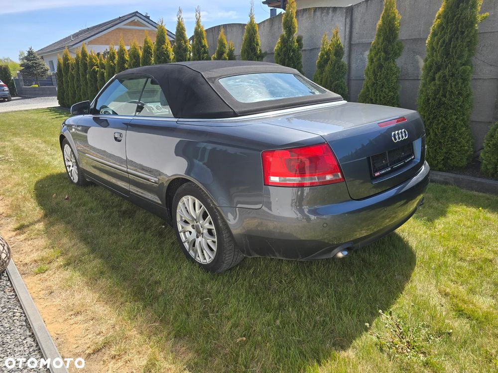 Audi A4 Cabrio 2.0 TDI DPF - 19