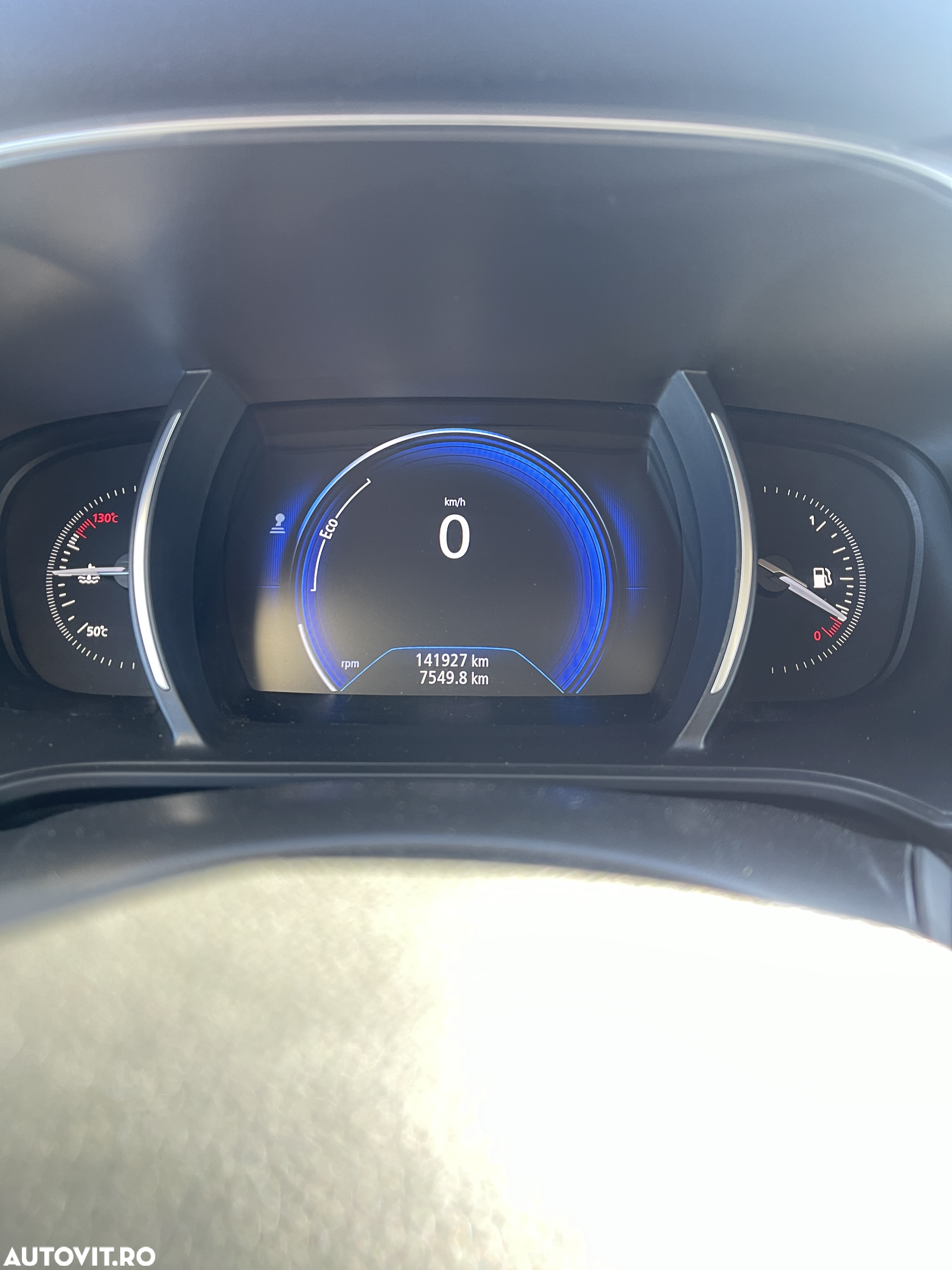 Renault Megane ENERGY TCe 100 INTENS - 9