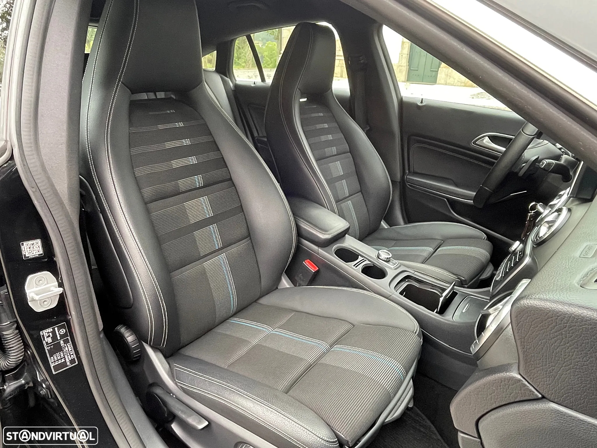 Mercedes-Benz CLA 180 d Shooting Brake Urban Aut. - 21