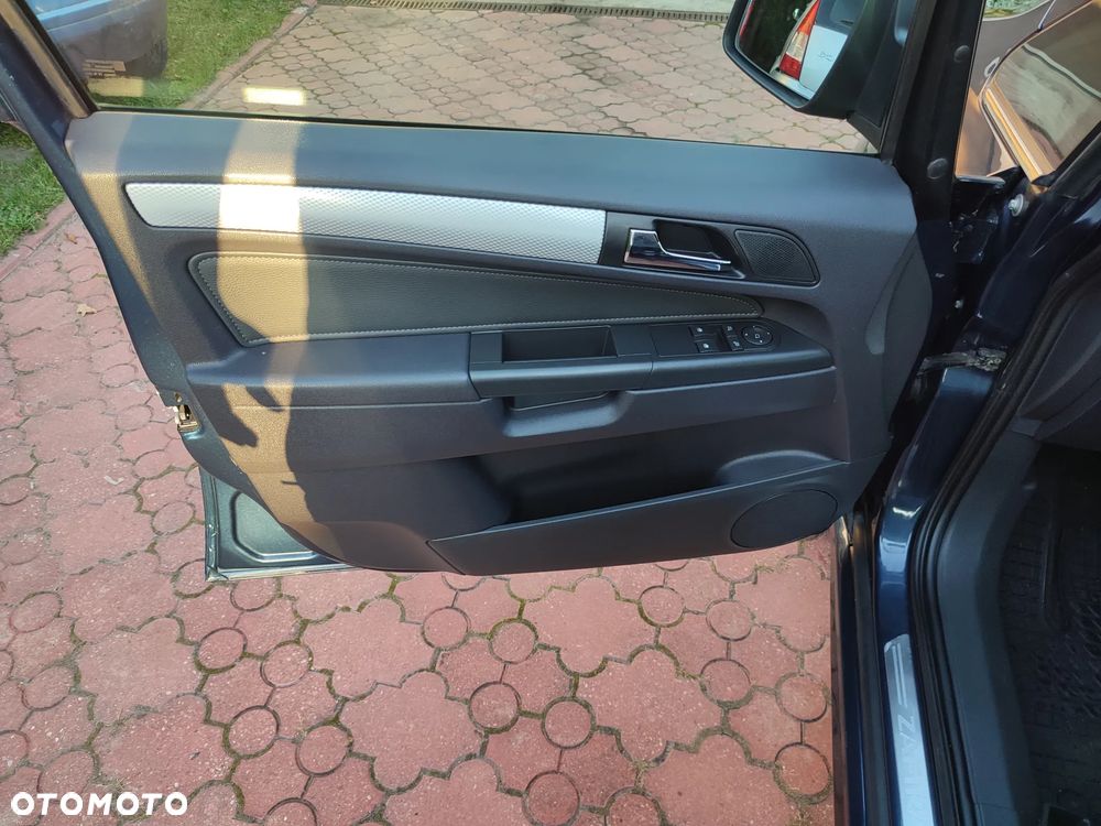 Opel Zafira - 26