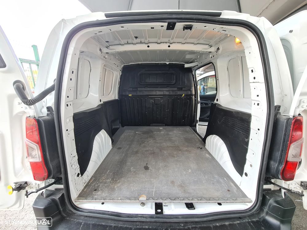 Peugeot PARTNER 1.6 HDI ASPHALT * GPS, AC, CÂMERA * C/IVA DEDUTÍVEL - 27