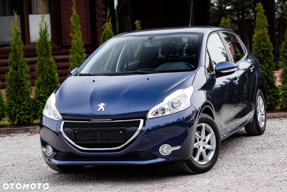 Peugeot 208 PureTech 82 Allure - 1