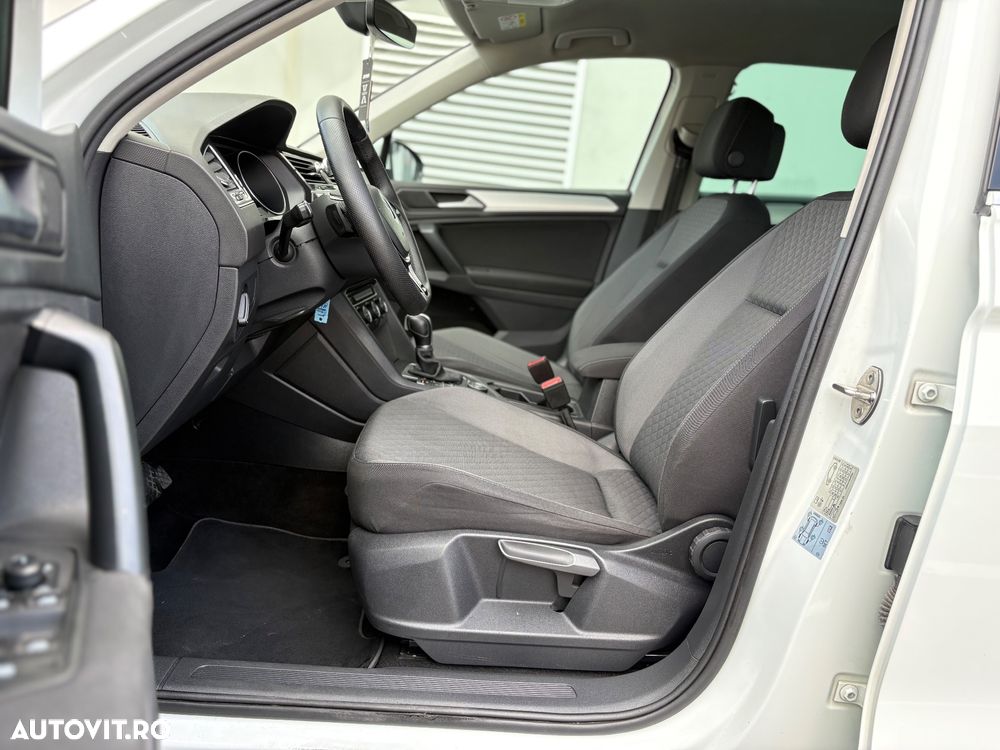 Volkswagen Tiguan 2.0 TDI SCR 4MOTION DSG R-Line - 12