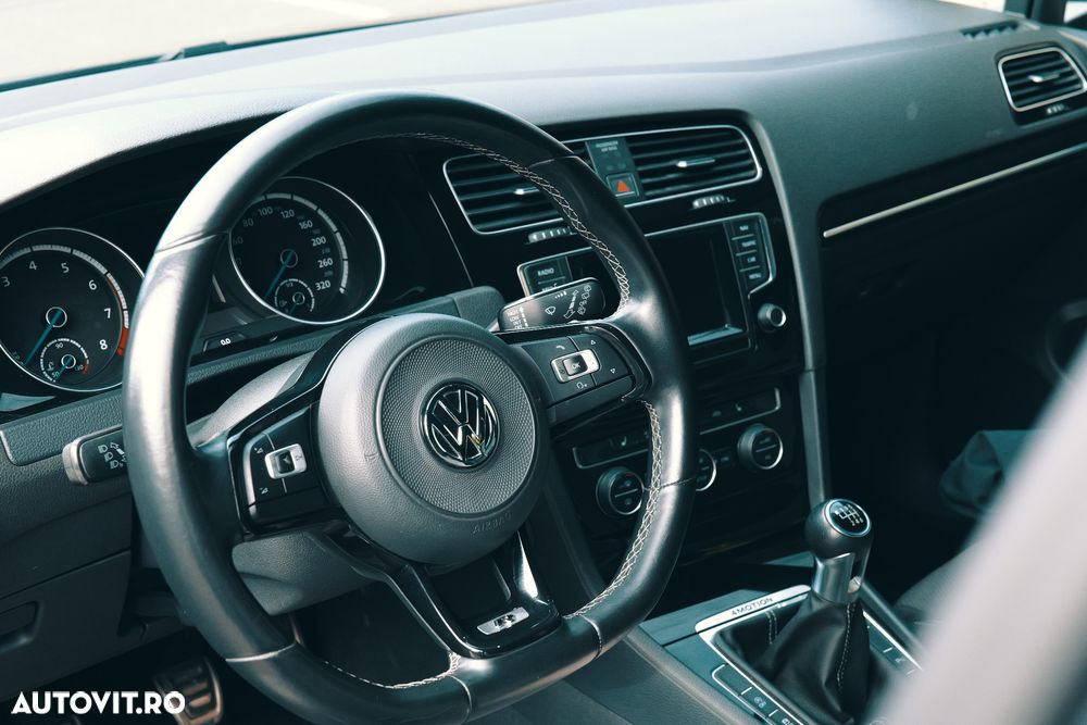 Volkswagen Golf R 4Motion BlueMotion Technology - 5