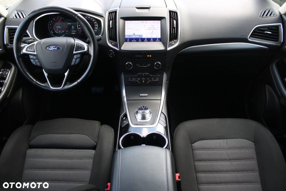 Ford Galaxy - 23