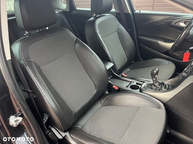Opel Astra - 9