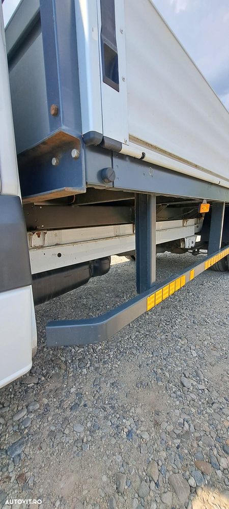 Mercedes-Benz Sprinter - 18