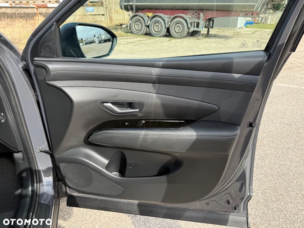 Hyundai Tucson 1.6 T-GDi 48V-Hybrid 2WD DCT Prime - 29