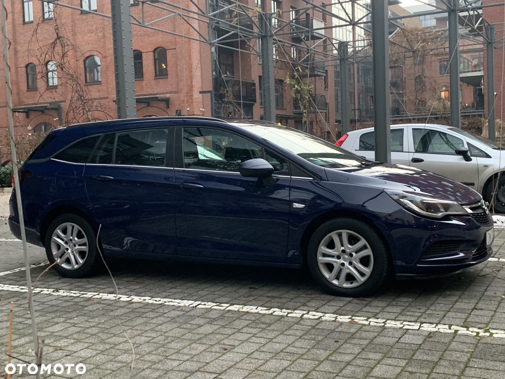 Opel Astra 1.6 CDTI Enjoy - 10