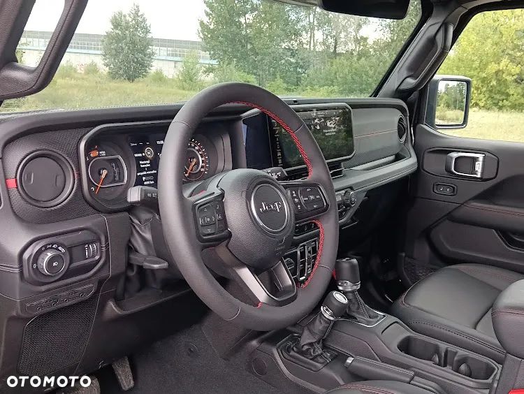 Jeep Wrangler - 8