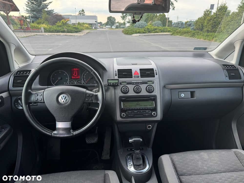 Volkswagen Touran - 7