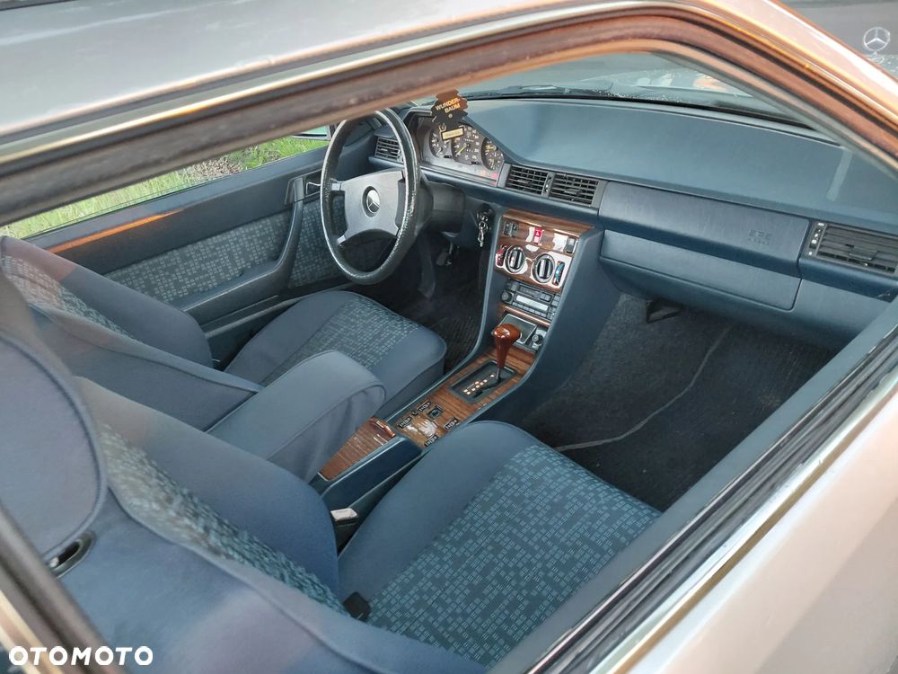 Mercedes-Benz W124 (1984-1993) - 15