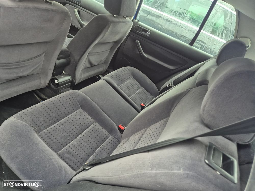 VW Golf 1.4i Confortline AC - 9