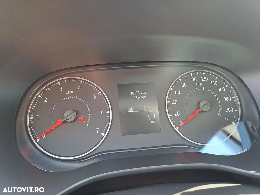 Dacia Logan TCe 90 CVT Journey - 12