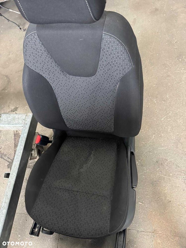 Fotel kierowcy Opel Crossland Europa