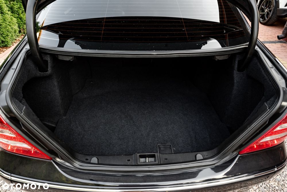 Mercedes-Benz Klasa C 320 4Matic Avantgarde Sport Edition - 17