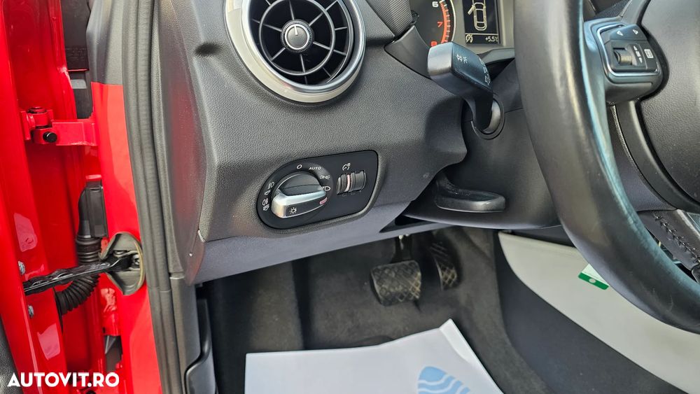 Audi A1 1.4 TFSI 119g S tronic S line edition - 19