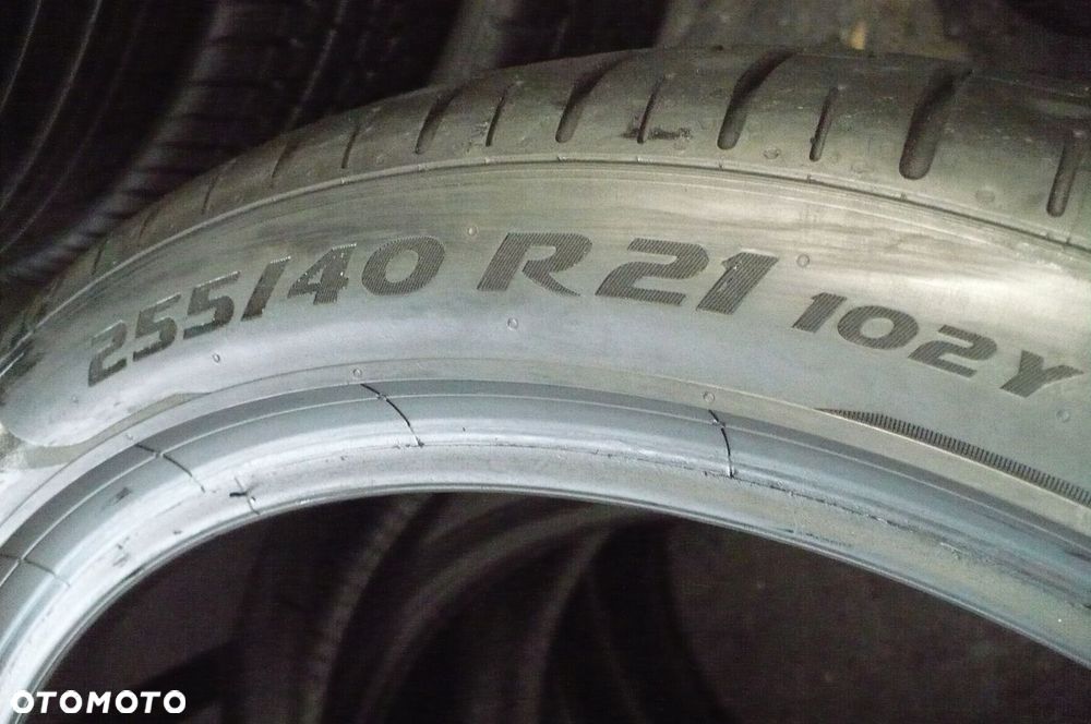 2x PIRELLI P Zero PZ4 255/40R21 5,9mm 6,9mm 2021 - 2