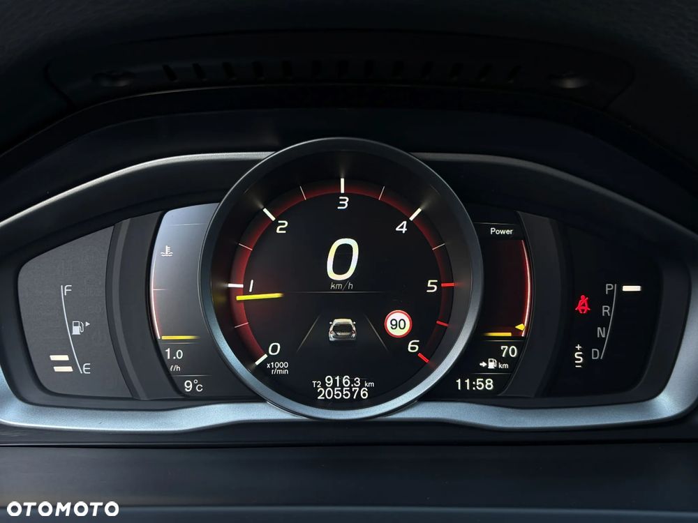 Volvo V60 D4 Geartronic Momentum - 21
